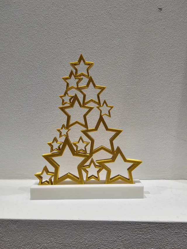 Árvore Estrelas vazadas 
